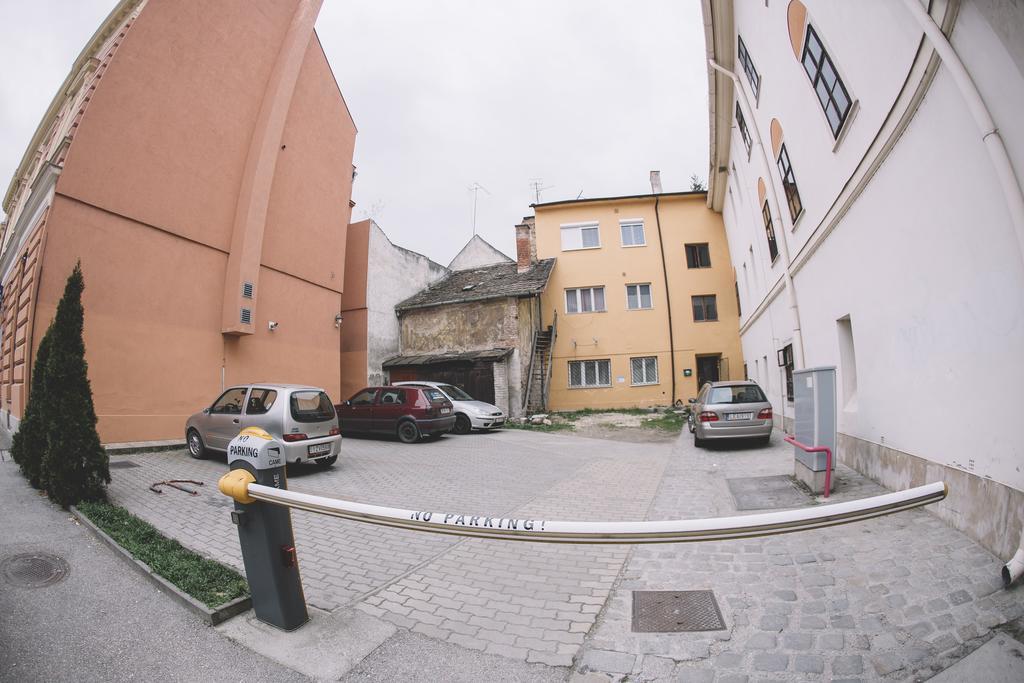 Central Apartman Sopron Exterior foto